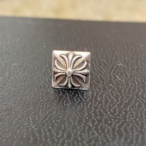 Chrome hearts pyramid earring